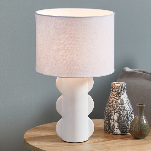 Scallop white concrete store table lamp